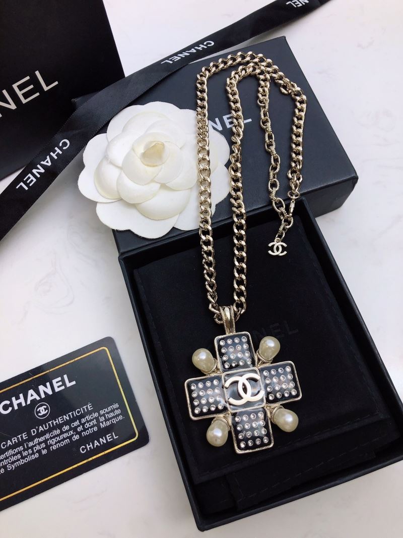 Ch**el necklaces